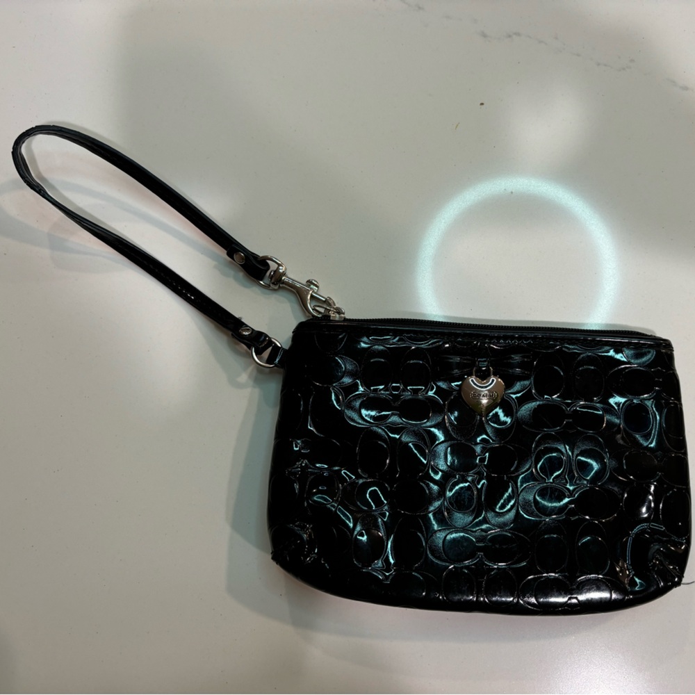 Coach Black Patent Embossed Signature Bow Heart Wristlet Wallet
